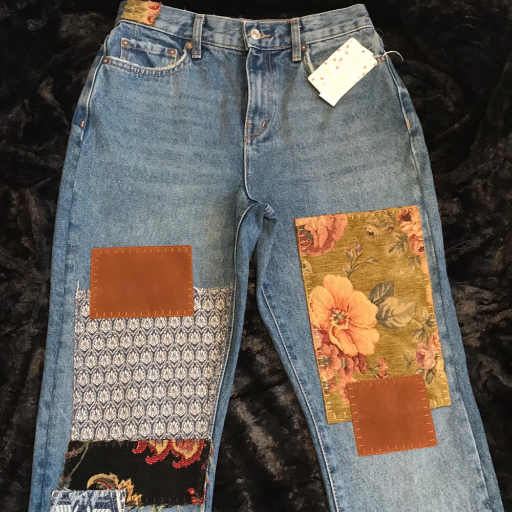 Free People Poppy Patch Ankle Jeans. 26 - Picture 3 of 8